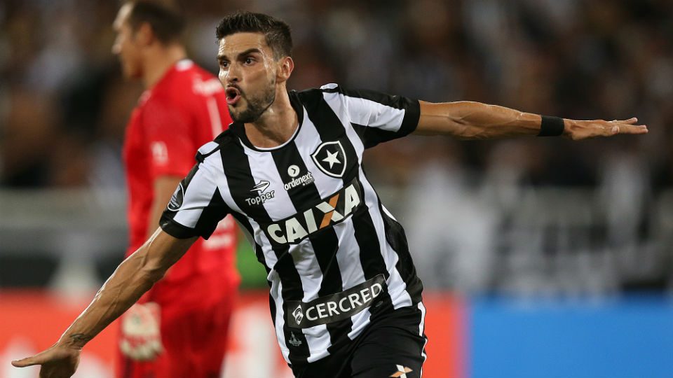 Rodrigo Pimpão, do Botafogo, contra Colo Colo