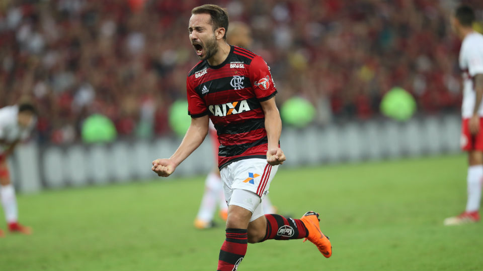Everton Ribeiro Flamengo Maracanã Internacional 2018