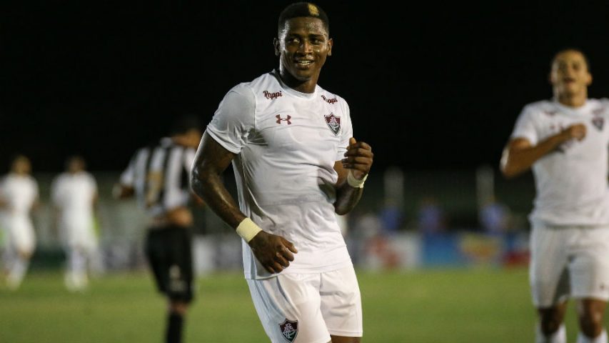 Yony González 2019 estreia Fluminense