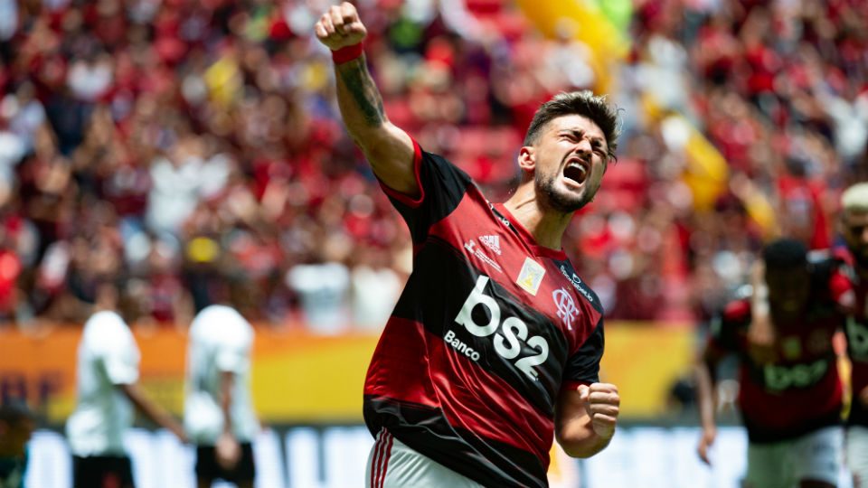 Arrascaeta gol Flamengo Supercopa do Brasil 2020