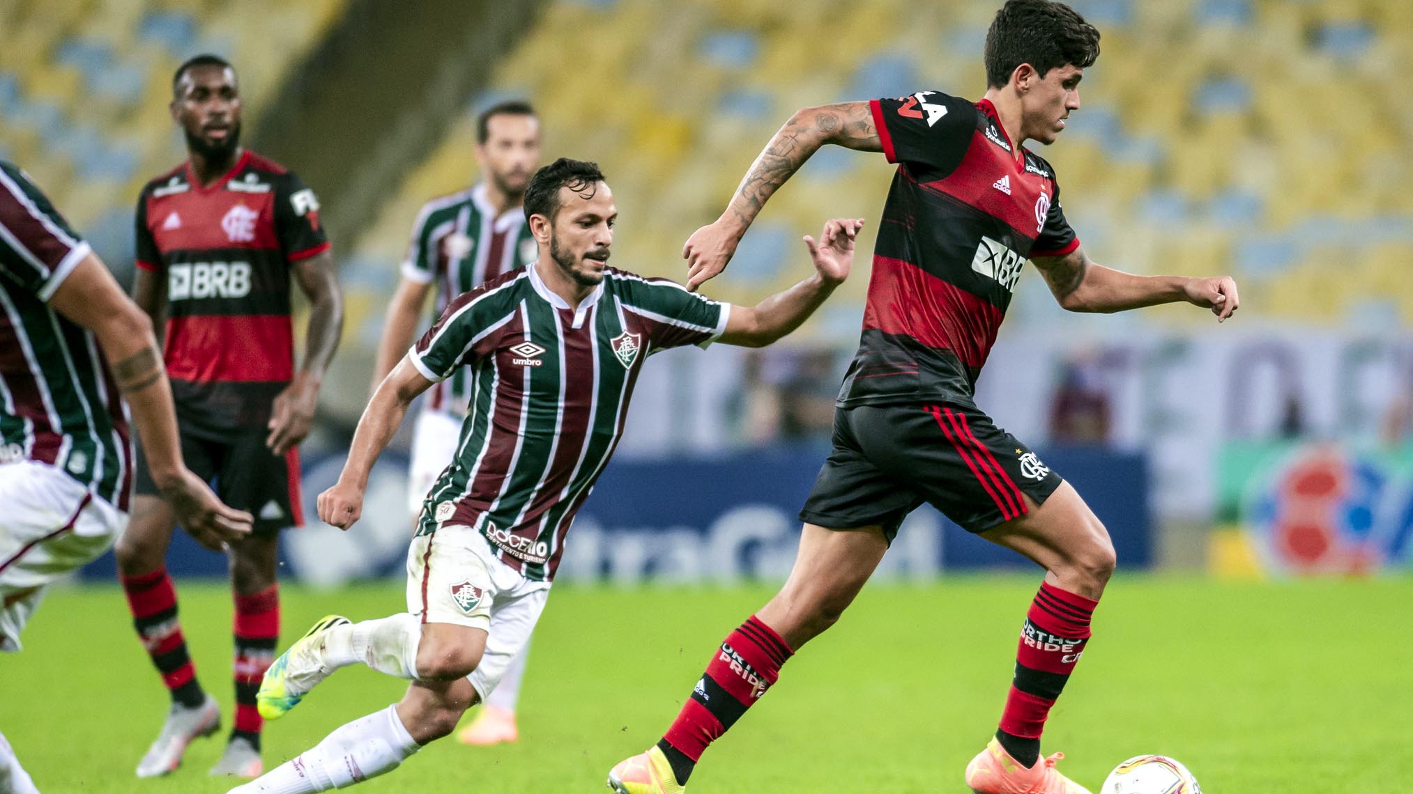 Flamengo cede empate ao Fluminense e desperdiça oportunidade de
