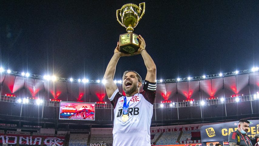Diego Flamengo taça trofeu Campeonato Carioca 2021