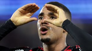 Samuel Lino Flamengo Vitória 2025